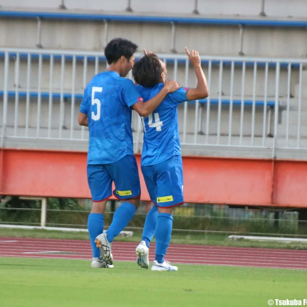 official_camera's tweet photo. （モソソン）2023/07/16関東サッカーリーグ後期第1節 流経大ドラゴンズ龍ケ崎対ジョイフル本田つくばFC
0-0のまま後半AT突入後、90+3分。ジョイフル本田つくばFC山崎舜介選手からのボールを青木竣選手が合わせて押し込み、先制！決勝ゴールとなりました。 https://t.co/AA3YkC15am