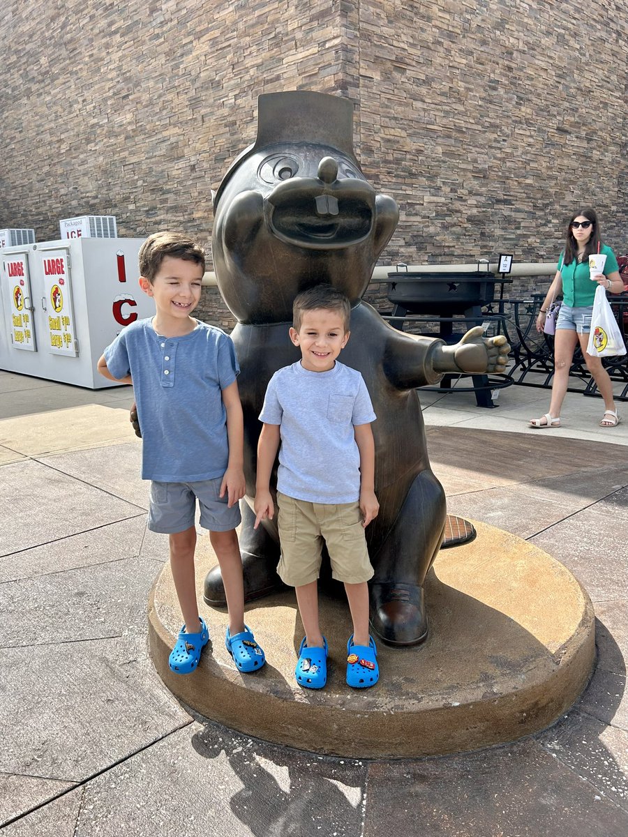 Mrs. Cosban tweet media