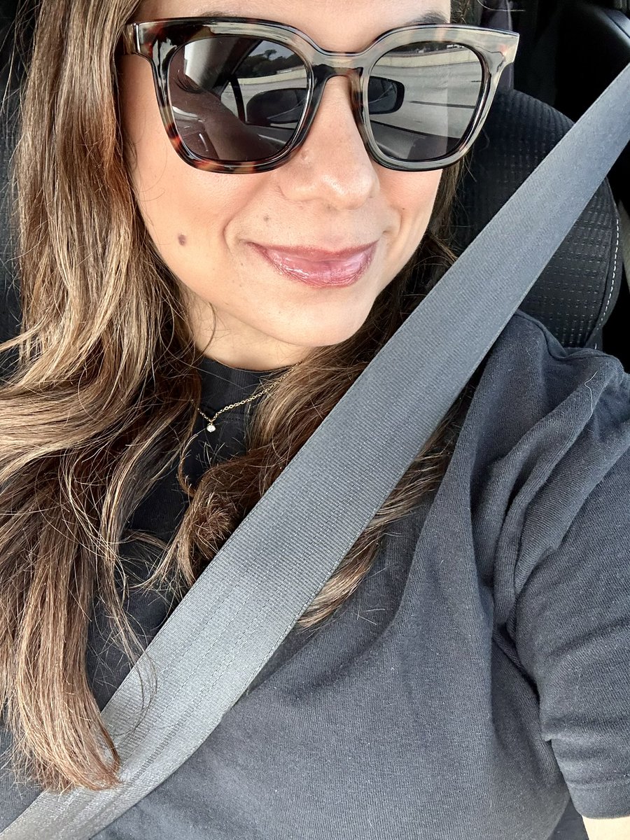 Mrs. Cosban tweet media