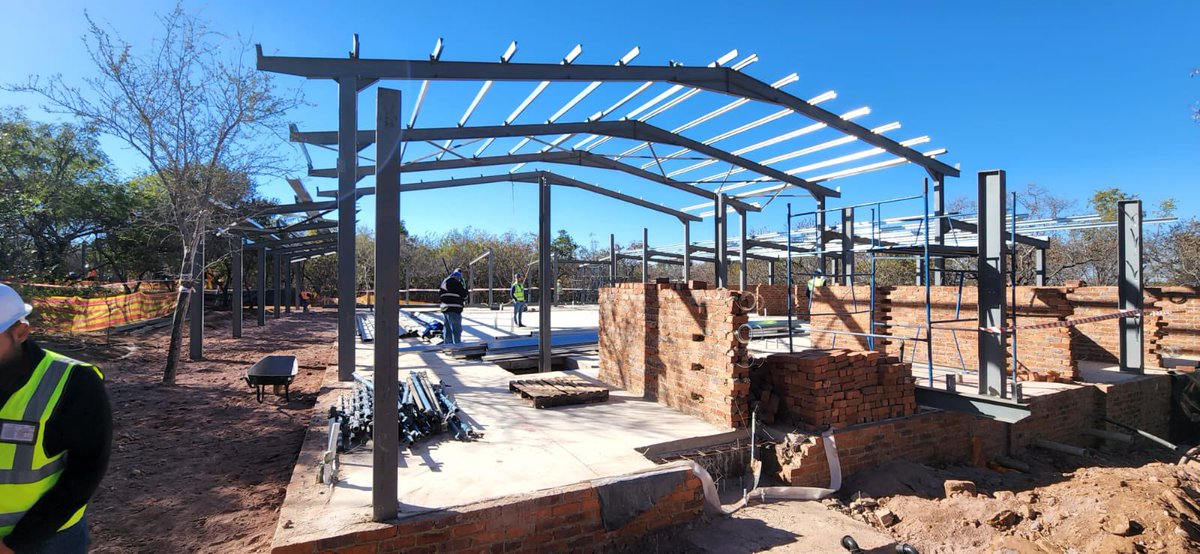 HopeForTheBlin1's tweet photo. Construction update: most of the concrete for the floors of the theatre and clinic are done. The roof of the clinic is starting to go up https://t.co/nshL8nyh1H