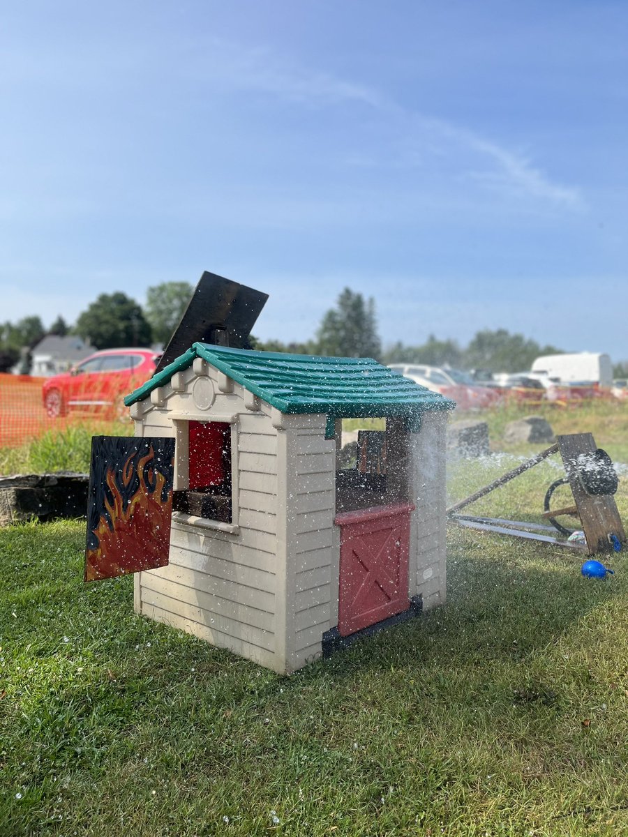 AthensFire's tweet image. Our day at Athens Farmersville was a sucess! We learned about smoke/co alarms, and witnessed a lot of smiles of all ages at the fire hose end! Thank you Athens community for visiting our booth!