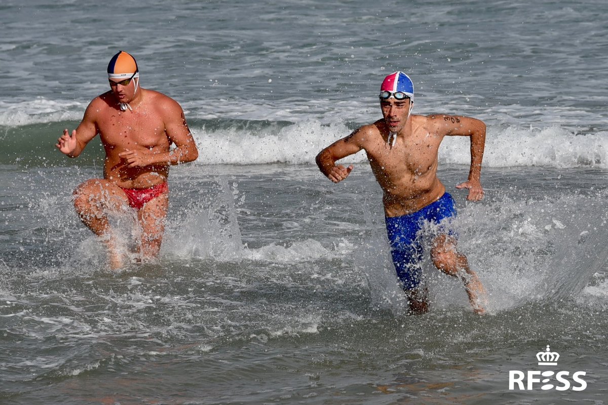 #SySGalicia23 | 1/1 📷 𝗜𝗠Á𝗚𝗘𝗡𝗘𝗦 📸
 
🌅 Fotografías de la tercera y última jornada 𝗫𝗫𝗫𝗩 𝗖𝗮𝗺𝗽𝗲𝗼𝗻𝗮𝘁𝗼 𝗱𝗲 𝗘𝘀𝗽𝗮ñ𝗮 𝗔𝗯𝘀𝗼𝗹𝘂𝘁𝗼 𝗱𝗲 𝗩𝗲𝗿𝗮𝗻𝗼 que se ha celebrado en la Playa de Orzán (#ACoruña) 🌊 del 14 al 16 de julio.
 
#salvamentoysocorrismo