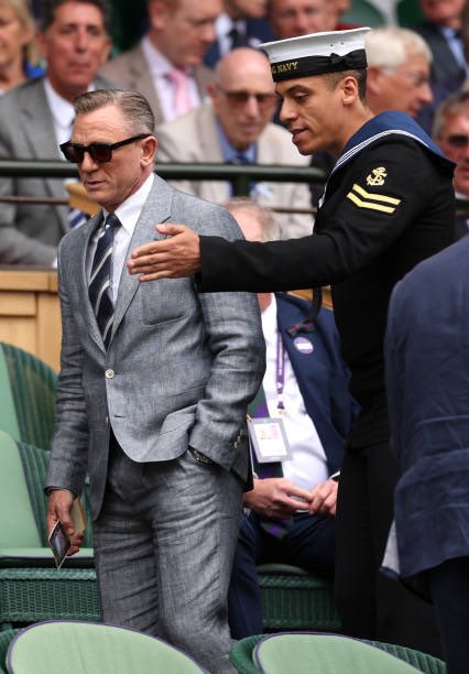 Daniel Craig, Emma Watson, Tom Hiddleston, Sir Ian McKellan and the royal family. The only person missing was Hugh Grant 👑🇬🇧 
#BestOfBritish #Wimbledon