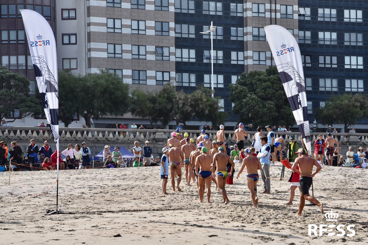 #SySGalicia23 | 1/4 📷 𝗜𝗠Á𝗚𝗘𝗡𝗘𝗦 📸
 
🌅 Fotografías de la tercera y última jornada 𝗫𝗫𝗫𝗩 𝗖𝗮𝗺𝗽𝗲𝗼𝗻𝗮𝘁𝗼 𝗱𝗲 𝗘𝘀𝗽𝗮ñ𝗮 𝗔𝗯𝘀𝗼𝗹𝘂𝘁𝗼 𝗱𝗲 𝗩𝗲𝗿𝗮𝗻𝗼 que se ha celebrado en la Playa de Orzán (#ACoruña) 🌊 del 14 al 16 de julio.
 
#salvamentoysocorrismo