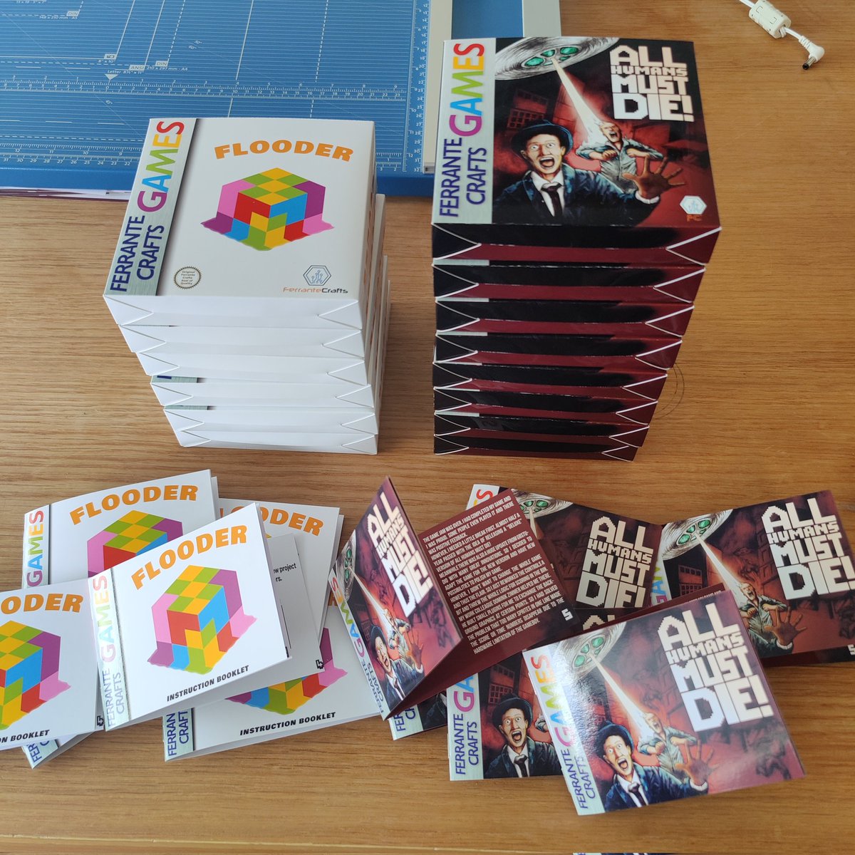 Prepping for a bit of a bulk order and restocking game boxes at the same time. Part 1 is done.
As usual all of these are printed, cut and put together by me 🙂

#gameboy #gbdev #nintendo #retrogames #indiegames #indiegamedev