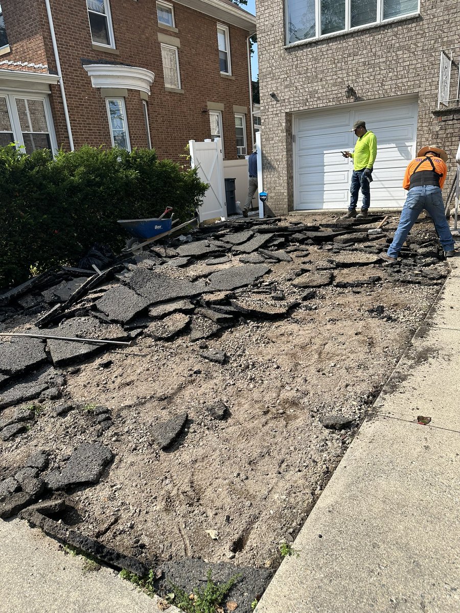 JKPOHLandscape's tweet photo. Summer is here update your driveway! Call or email us for free estimate https://t.co/NAy416hEcK