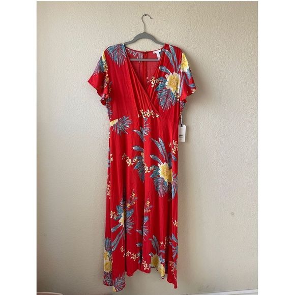 So good I had to share! Check out all the items I'm loving on <a href="/Poshmarkapp/">Poshmark</a> from <a href="/CronanJada/">jada cronan</a> #poshmark #fashion #style #shopmycloset #toryburch #leith: posh.mk/sGdP9KYcuBb