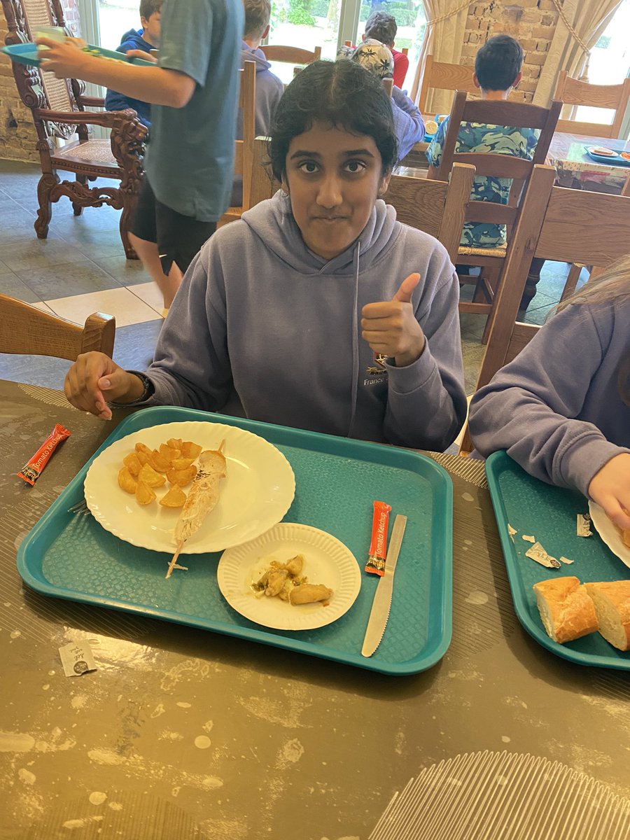 DyfMfl's tweet photo. Frogs legs and Snails for tea! They were a hit with most… but not for others! Well done for trying! @ManorAdventure @dwryfelin 🐸🐌 #frenchcuisine #escargots #cuissesdegrenouille #france2024 #dyfmfl #frenchimmersion https://t.co/PLpKDEswFG