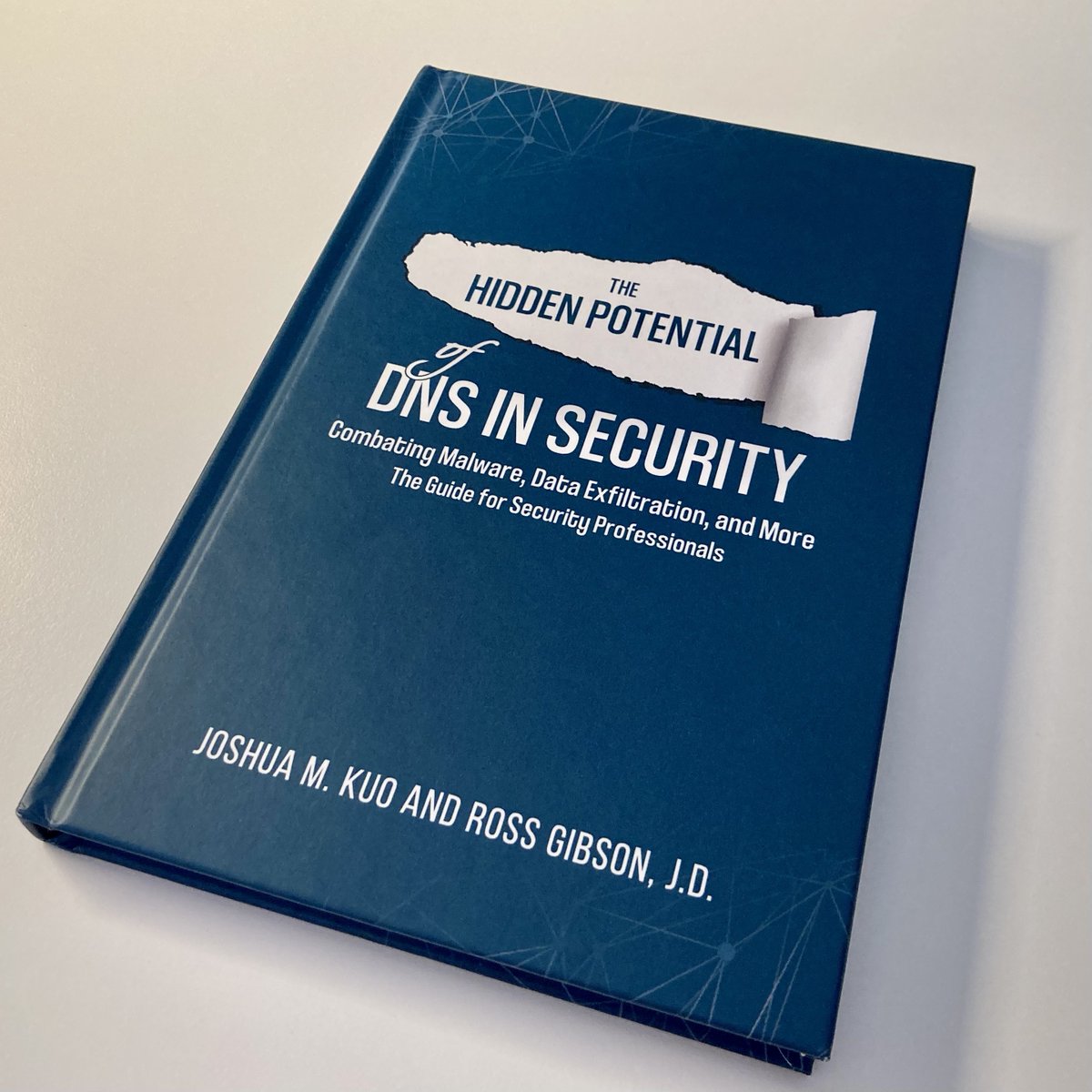 Josh and Ross have put together a great collection on the potential of #DNS in #ITsecurity: amzn.eu/d/1weaaGN 🙂👍
Thank you for mentioning me in the acknowledgment 😃🤗