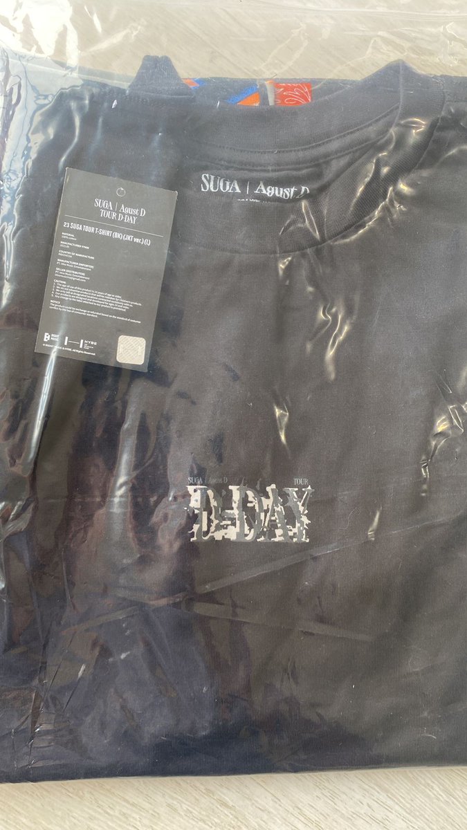 rossydimitri's tweet photo. Official Tshirt Black Dday Jakarta 2023. Official Price 600.000, only size M &amp; L (limited).

#MerchandiseBTSOriginal #SUGA_AgustD_TOUR_in_Jakarta #MerchandiseSuga #DDay #AgustD #BTSARMY #BTSarmyindonesia #ARMY #Armyindonesia #GuitarpicksetSUGA #TshirtDday https://t.co/qHq18kf881