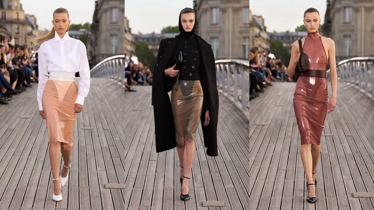 Pieter Mulier unveils the new latex filled Alaïa collection for Spring 2024 RTW in Paris is.gd/cjKnBs #Alaïa #Alaiaws24 #Collection #Designer #New #Paris #ParisCoutureWeek #PieterMulier #TransparentLatex #Latex #LatexFashion #Latex247 #latexisfashion