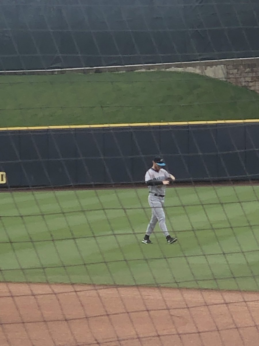 At an iron pigs game and Clint Frazier Is here. Should be fun #Yankees https://t.co/agXJyQzYEB