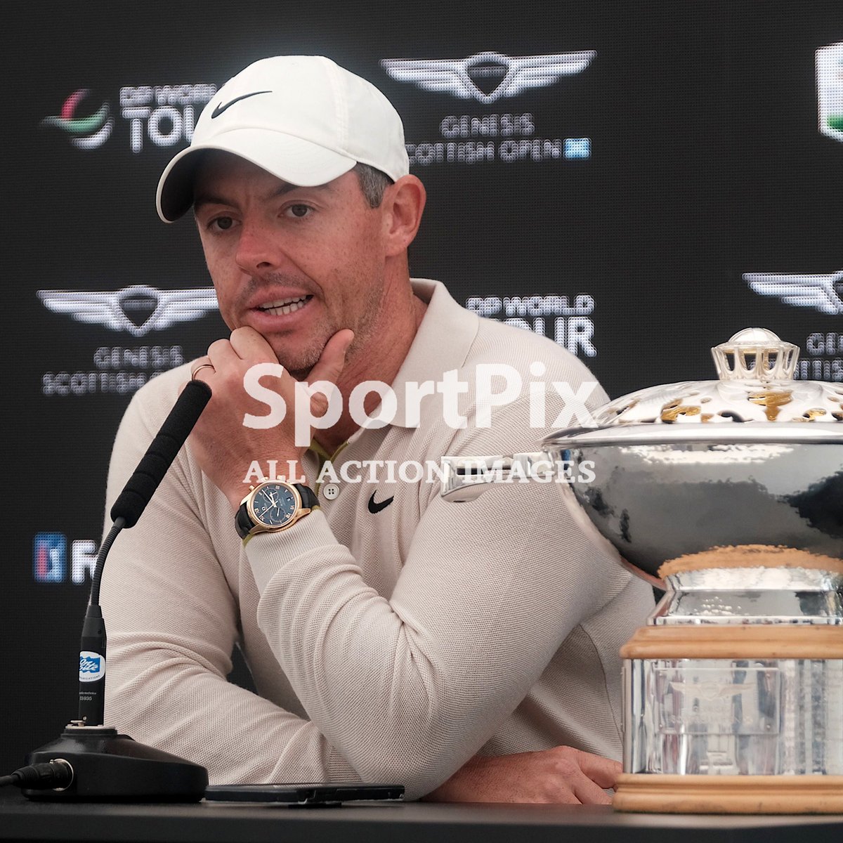 Congratulations to <a href="/McIlroyRory/">Rory McIlroy</a> after winning the #GenesisScottishOpen today! 📷#RolexSeries #FedExCup🏆#RoryMcIlroy #SportPix