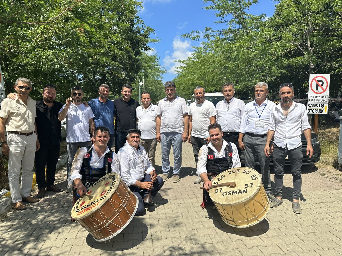 İlçe Başkanımız <a href="/rustemtuysuz/">Rüstem Tüysüz</a> ve Teşkilat Mensuplarımız,
✅Amasya Taşova Geydoğan Köyü,
✅Doğu ve Güneydoğu Kültür Sanat Derneği,
✅Sinop Durağan Uzunöz Köyü,
✅Sinop Boyabat Tırnalı Köyü Derneği Piknik Şölenine Katıldılar. 

<a href="/erkankandemir/">Erkan Kandemir</a> 
<a href="/osmannnurika/">Osman Nuri Kabaktepe</a> 
<a href="/ismet_ozturk/">İsmet Öztürk 🇹🇷</a>