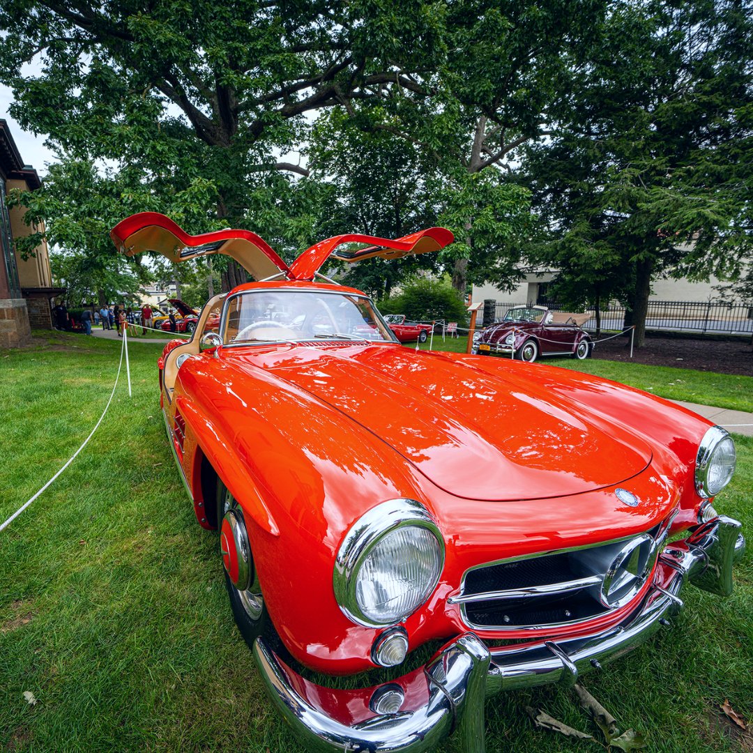 One week from today we open the Munson Arts Festival... 👀 🤩 🙌

REMINDER 📣 This year we begin the celebrations with the Car Show from 9 a.m. to 3 p.m. 

Visit bit.ly/3mEIg1J to browse the schedule for each day!