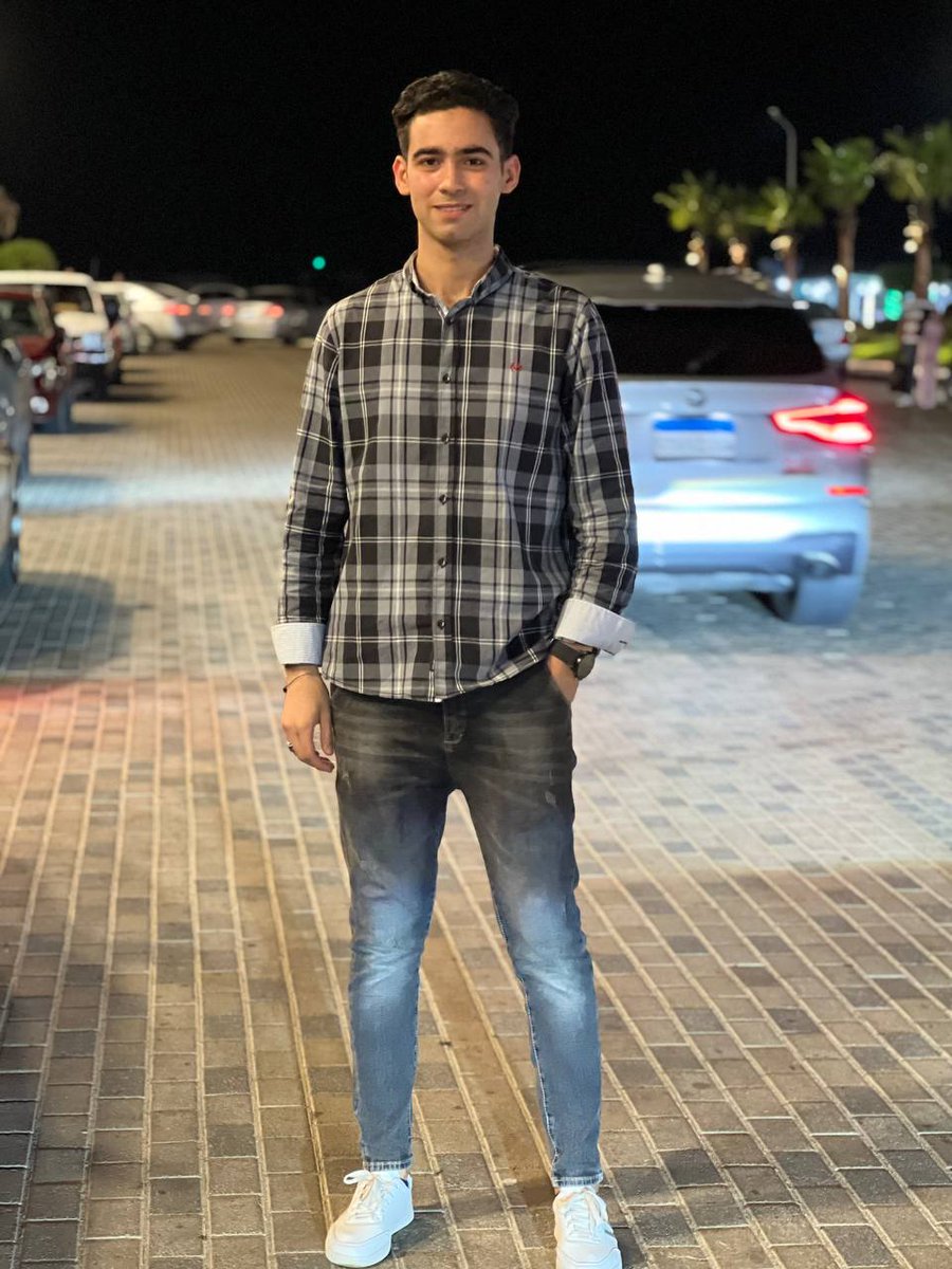 Yousefmansourr's tweet photo. 🖤⚓ https://t.co/txsEdfkc5M