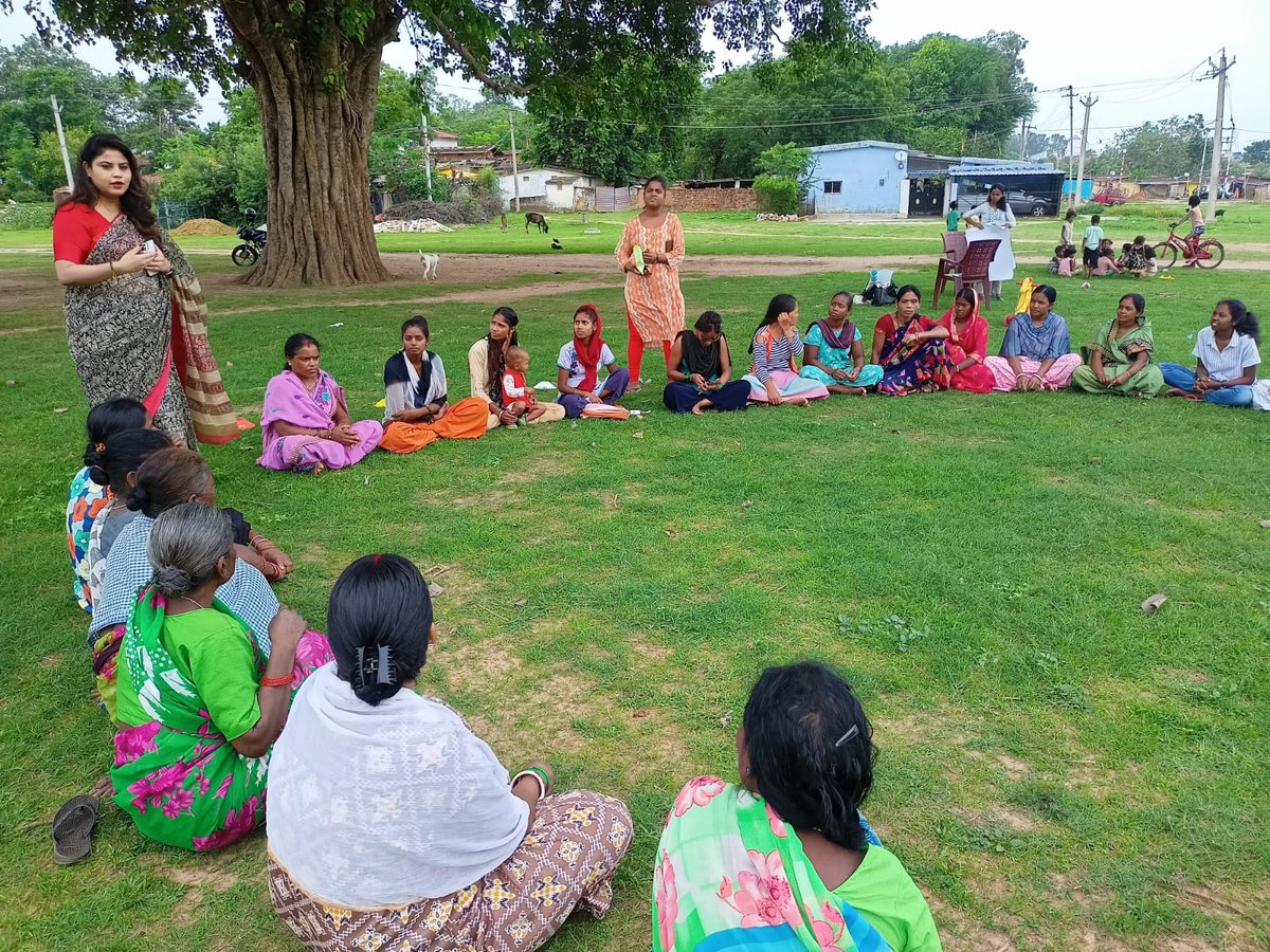 pratigya_trust's tweet photo. Privileged to have @drarchanapathak, Medical Director, MDLM Hospital &amp; Research Center, #Ranchi, join the 1st session of the game, sharing insights on the #whats, #whys, #hows, &amp; #whens of #menstruation. Through this initiative, @pratigya_trust aims to empower #girls and #women. https://t.co/B5kWrSzKeb