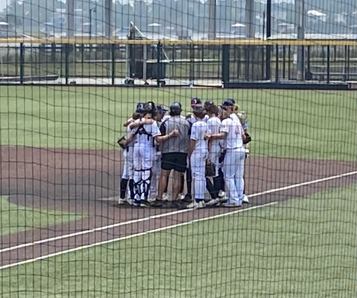 Ellinger_Jake's tweet photo. Season:  .375 AVG, .462 OBP, 1.015 OPS, .553 SLG, 57 hits, 39 singles, 11 doubles, 5 triples, 2 HR, 60 RBI, 48 R, 23 BB, 7 SB   

Ohio Elite Columbia (42-16-1)  
4 Tournament Chips
Gold Ring   
@WoWoodBat 
USSSA State Champion
Shipyard Park SP3 World Series  

❤️@OEColumbia2027 https://t.co/oYPKrYnwS8