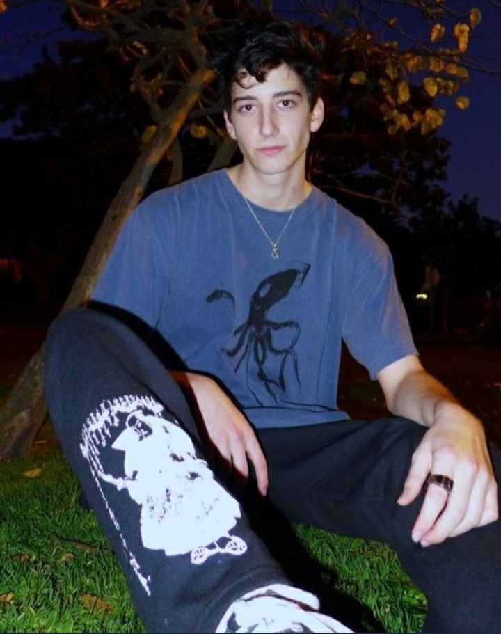 ⠀ ݁⠀.  #𝐒𝐄𝐃𝐔𝐂𝐓𝐈𝐕𝐄𝐒𝐔𝐍𝐃𝐀𝐘