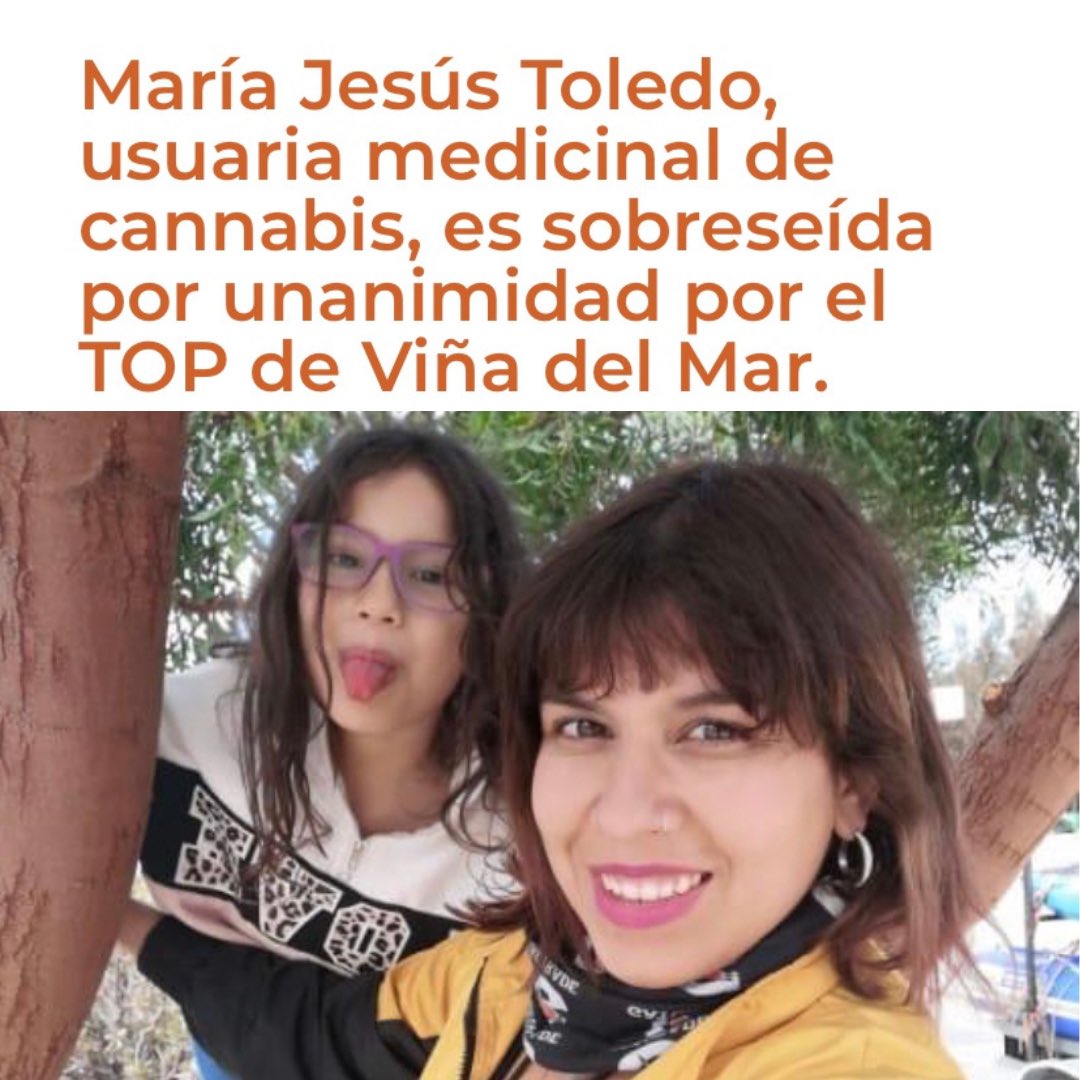 AnaMariaGazmuri's tweet photo. ✊🪴¡Nuevo triunfo judicial!

María Jesús Toledo, usuaria medicinal de cannabis, es sobreseída por unanimidad por el TOP de Viña del Mar. El Ministerio Público, que pedia 7 años y 1 día, fue condenado al pago en costas del juicio, lo que quiere decir que nunca se debió perseguir a esta usuaria medicinal. Con este nuevo fallo y condena, y a la luz de de la nueva norma promulgada, resulta evidente que el Ministerio Público debe actualizar sus lineamientos. 

#RegulaciónPorlaPaz #NoMásPresosPorPlantar                                     

📲Revisa la nota completa en mi página web, link aquí.👇

https://t.co/mKIHNDQXnY