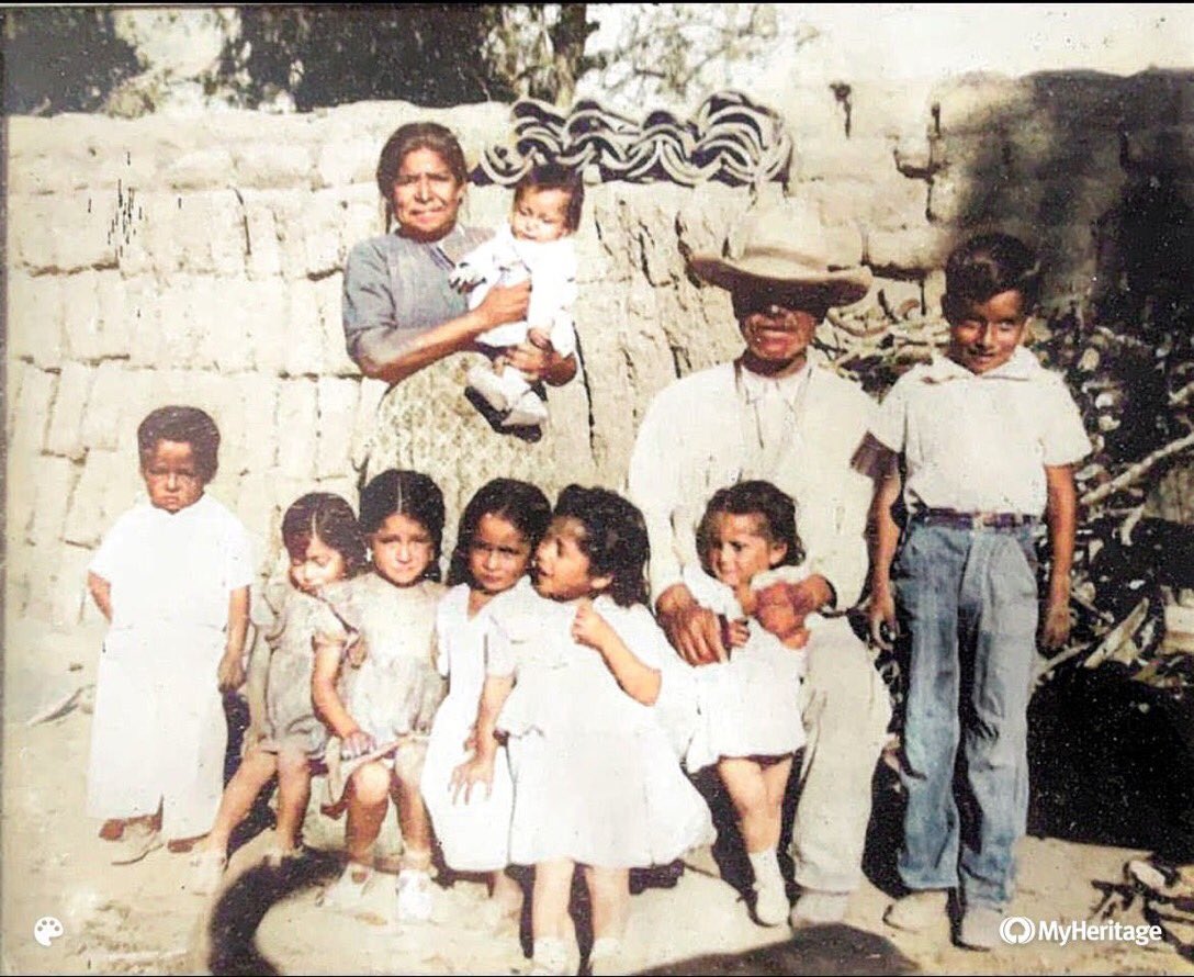 MariettoPonce's tweet photo. No se olviden de donde viene Xóchitl y a dónde ha llegado, eso quiero para México, una historia de éxito, dejar atrás el resentimiento y la mediocridad de este gobierno y abrazar la prosperidad y el bienestar. https://t.co/bmOzSEey7k