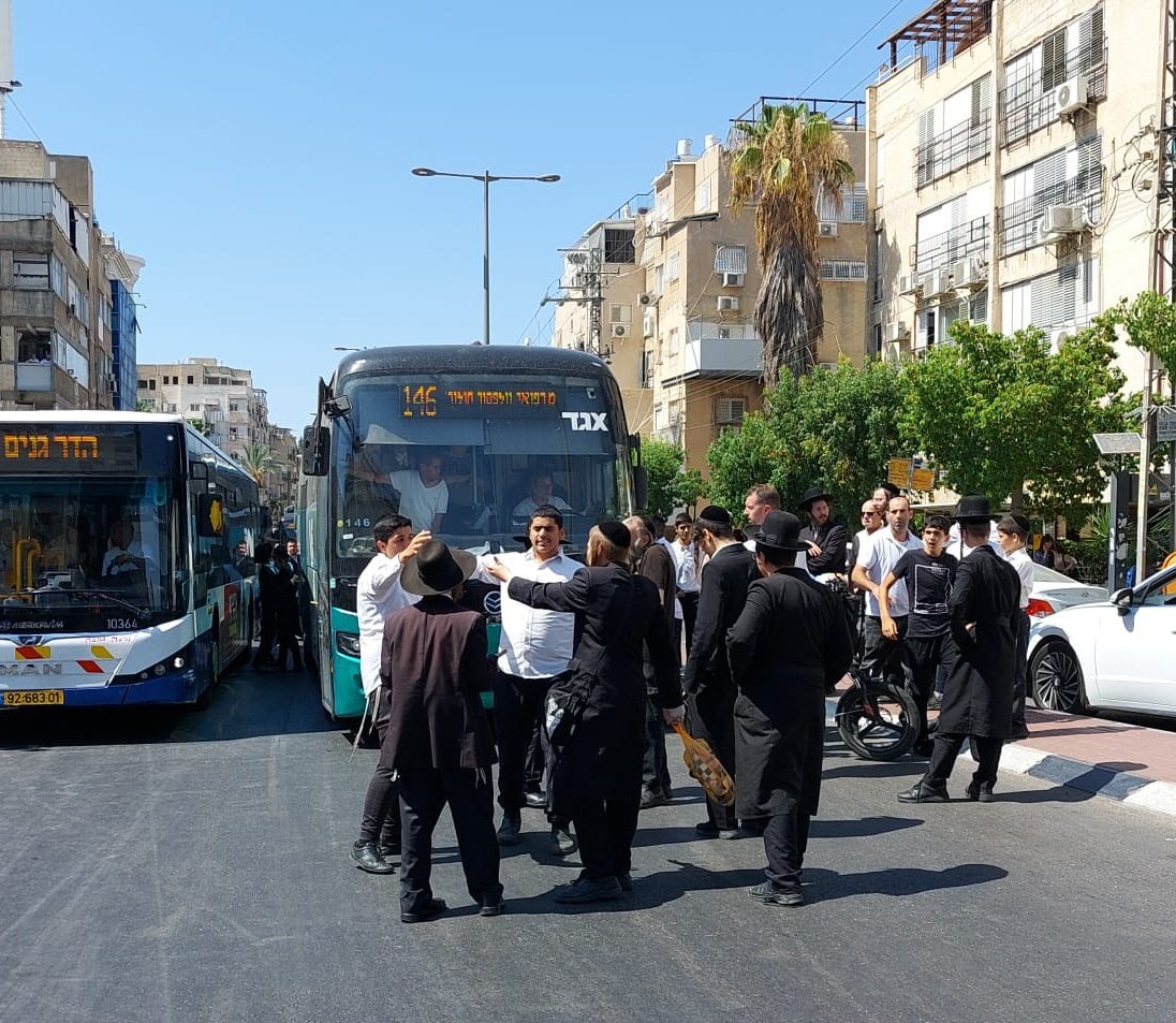 Hamagidm's tweet photo. וְהִיא שֶׁעָמְדָה לַאֲבוֹתֵינוּ https://t.co/iH0EIhJFSr