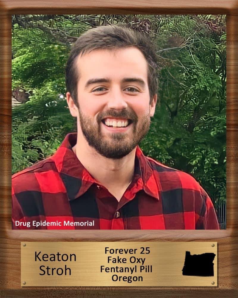 fivekiddos2005's tweet photo. In 5 more wake ups, I get to relive finding my beautiful son dead, sitting on his bed, in the worst pain of his life clutching his heart. #fakepill #fentanyl #carfentanyl #threeyears https://t.co/eNUyrU7nRm