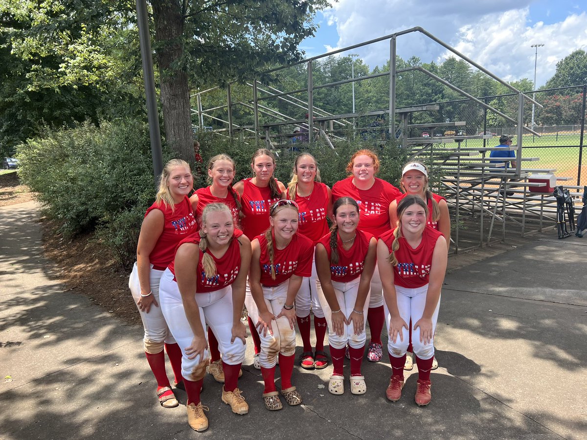 18u Softball showcase wins again to go 5-1 on weekend! Win today 4-2 against Carolina Drive!  <a href="/RaeganRembert/">Raegan Rembert</a> gets W 1ip/1k/0ER also had 2 hits! <a href="/kyndalm42/">Kyndal Morrison</a> w/2Hits as well!Thank you to all the colleges that watched our girls!Great weekend girls!