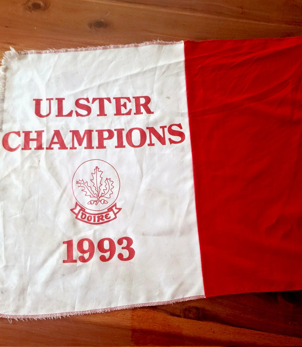 CaoimheAnne25's tweet photo. Absolutely gutted for Derry ❤️🤍 But what a match! Had my wee Granny Bs 1993 flag out for them, but it wasn't to be. They put in some shift- we are heartbroken for them. Here's hoping Kerry go all the way now, though! #GAA #DerryVKerry #AllIrelandSemiFinal #TheOakLeaf #TheKingdom https://t.co/XPOciMDVbR
