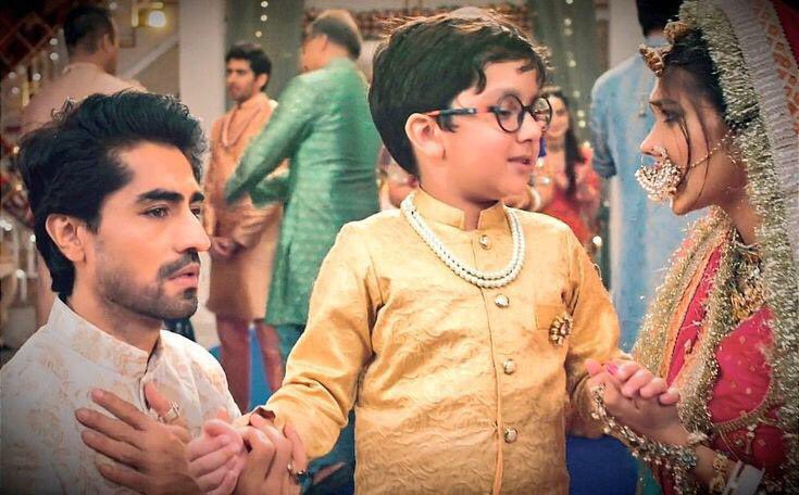 merouroma's tweet photo. In tough times, family is best
REUNITE ABHIRA FAMILY 
#yrkh #AbhiRa #HarshadChopda #PranaliRathod #Exitcameo https://t.co/vGFvRXizMn