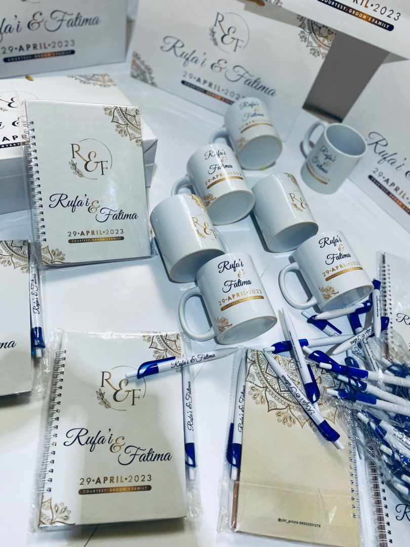 Yhusuff7's tweet photo. If u need any kind of customize things such as:
Mug
Paper bag
Led flask
Magic mug
T-shirt
Gift box
Pen
Key holder
Leather 
Memo
Bag
Tissue box 
Water bottle
Complementary&amp;invitation card
Shoe box
Sticker 
Banner
P cap
Love card
Towel
Mat
Pillow
Just Dm me asap,nationwide delivery https://t.co/PEYRgXoRvo