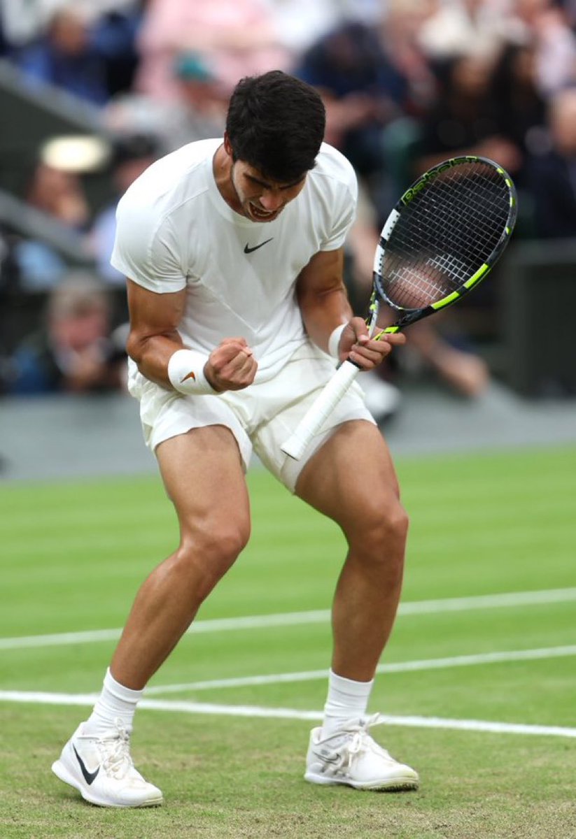 Qué tarde estamos pasando con el gran #Alcaraz #tardedetenis #Wimbledon