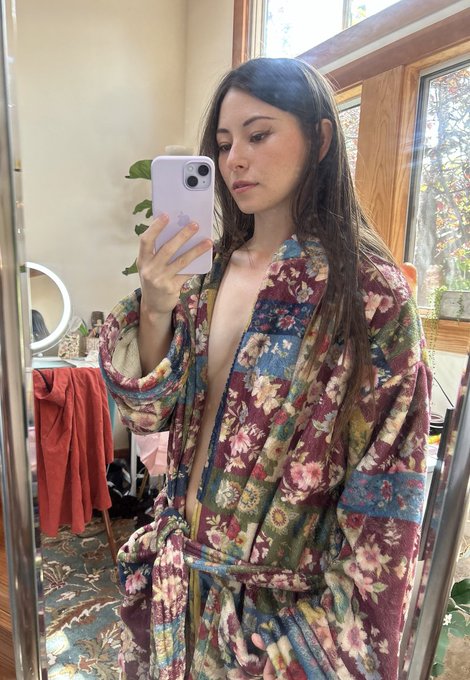 Not all who wander are lost, some are just searching for their clothes https://t.co/eFlinzP58Z