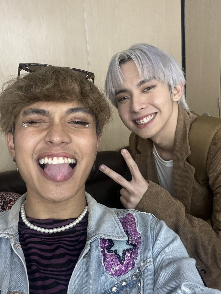 gianbernardino_'s tweet photo. @jah447798 congratulated me for our new EP 🥹🫶 salamat sa pakikinig at suporta lods labyu mwa https://t.co/NIbsdHd6Hp