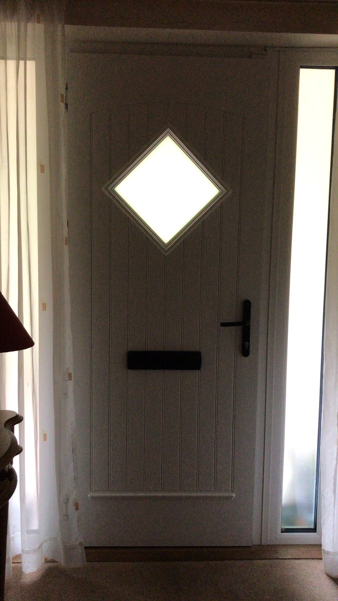 johardiman's tweet photo. The electricity stopped working at 9.35pm last night, Saturday. Please let us know whether to go somewhere to stay for the night https://t.co/jH6Euu9g7J