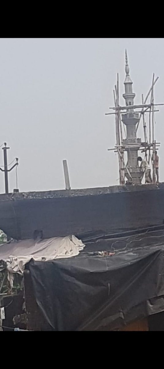 कानपुर देहात के बाद अब कानपुर के मौरम मंडी में KDA क जमीन पर बन रही मस्जिद चर्चा मे स्थनीय लोगो के अनुसार सरकारी जमीन में बन रहीं है <a href="/DMKanpur/">DM Kanpur Nagar</a> महोदय ध्यान दे <a href="/nagarnigamknp/">Kanpur Nagar Nigam</a> <a href="/kanpurnagarpol/">POLICE COMMISSIONERATE KANPUR NAGAR</a> <a href="/myogioffice/">Yogi Adityanath Office</a> <a href="/Uppolice/">UP POLICE</a> <a href="/igrangekanpur/">DIG RANGE KANPUR</a> <a href="/kpmaurya1/">Keshav Prasad Maurya</a> <a href="/PMOIndia/">PMO India</a> <a href="/abplive/">ABP LIVE</a> <a href="/bstvlive/">भारत समाचार | Bharat Samachar</a> <a href="/JagranNews/">Dainik Jagran</a>