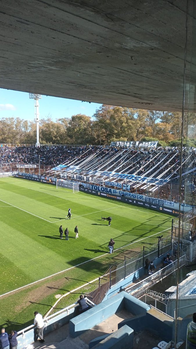 LaTiraUD's tweet photo. #SentimosElFutbol ⚽️
⏰ 16.00hs

#GELP 🆚 #Boca 

🎙Relata: @JWeisse
 🗣Comentan: Armando #Degaudencio @MarianoCres @JoseZdonek

 Junto a @VeritoCordoba2 @lucasfinochio  y equipo
 
📻 @radioulaplata
📱 https://t.co/iQONZLCiTz…
🌐https://t.co/rNxXe89Mgm https://t.co/Nb0t7knuHS