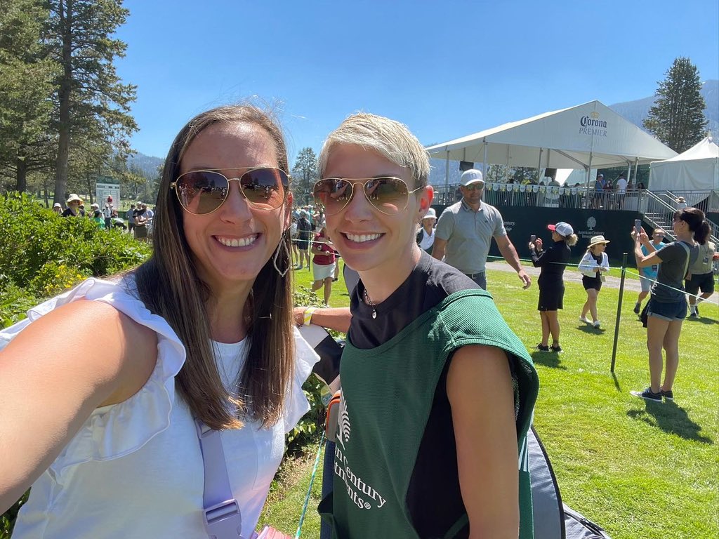 lrbarrs's tweet photo. @9modano I got a lovely picture with your amazing wife yesterday at the tournament. I love that she was on the bag for you. ❤️ https://t.co/TbAoz4R4p1