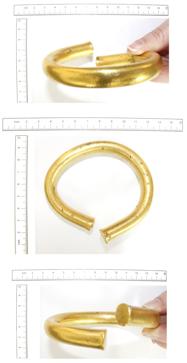 BotBronzeage's tweet photo. BRONZE AGE BRACELET from Cambridgeshire CAM-08B4E0 https://t.co/gIWQ2oxQ0w #prehistory #bronzeage #findsorguk https://t.co/O8fc3G2WGY