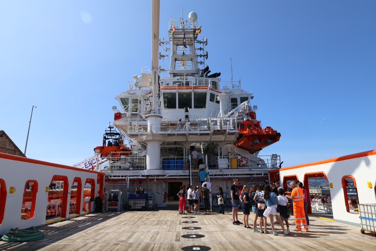 EFCA_EU's tweet photo. What an exciting day full of nice exchanges!

About 80 citizens of different ages, nationalities &amp; backgrounds visited our patrol vessel⚓️

We were delighted to have so many good questions about life on board &amp; inspections at sea 🚤

Thanks for the interest shown 🙏 https://t.co/7burIHb2Mv