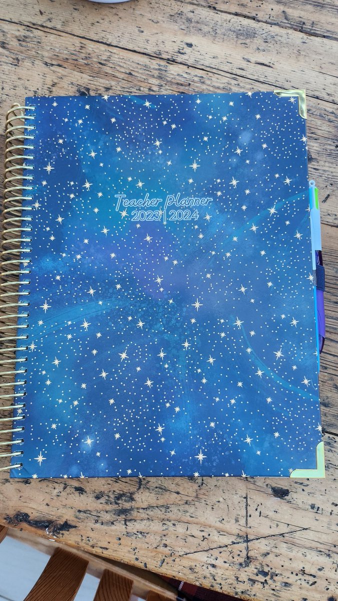 Induction day tomorrow and my <a href="/TPositiveTC/">Positive Teacher Co.</a> planner arrived yesterday. Pre-filled dates are such a time saver, not to mention how gosh darn pretty it is 😍