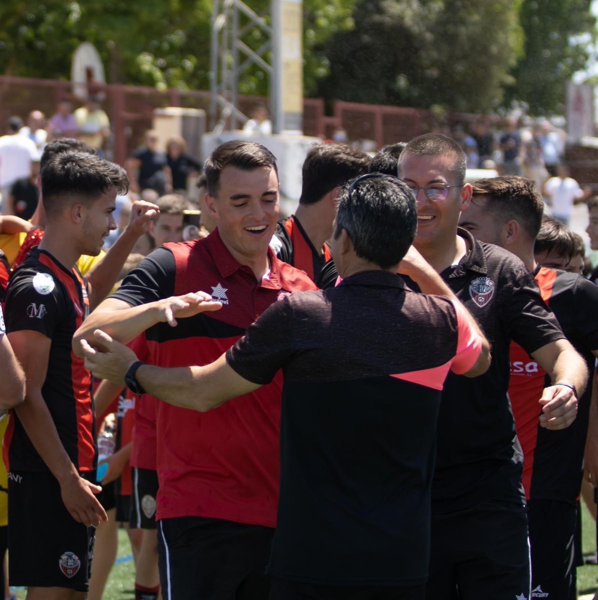 cdcabecense's tweet image. Gracias, Garrone por tu paso y compromiso con nuestro club 🔴⚫

Te deseamos lo mejor en tu nueva etapa en la UD Los Barrios.

#CDCabecense