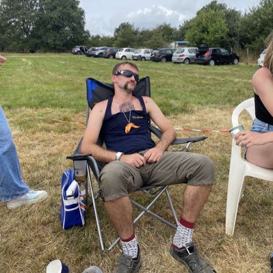 PeresRobin's tweet photo. #NouvellePhotoDeProfil https://t.co/WKejTLmLI7