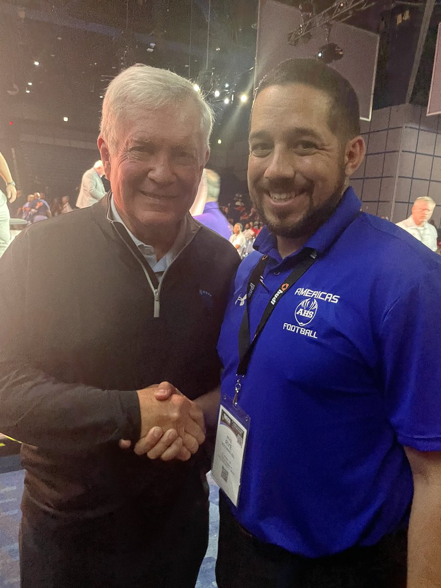 Great words from you today @CoachMackBrown ! Thank you for all you do. @THSCAcoaches #CoachingSchool