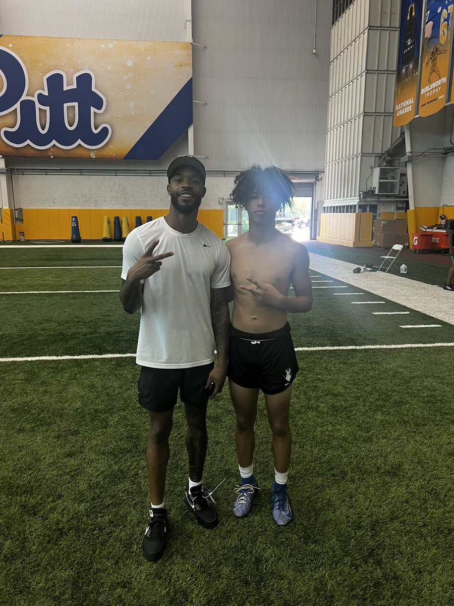 Thanks <a href="/JaquanBrisker/">Quanny B.</a> and <a href="/Djack11_/">Dane Jackson</a> for sum great work today. <a href="/210ths/">2Tenths Speed & Agility</a>