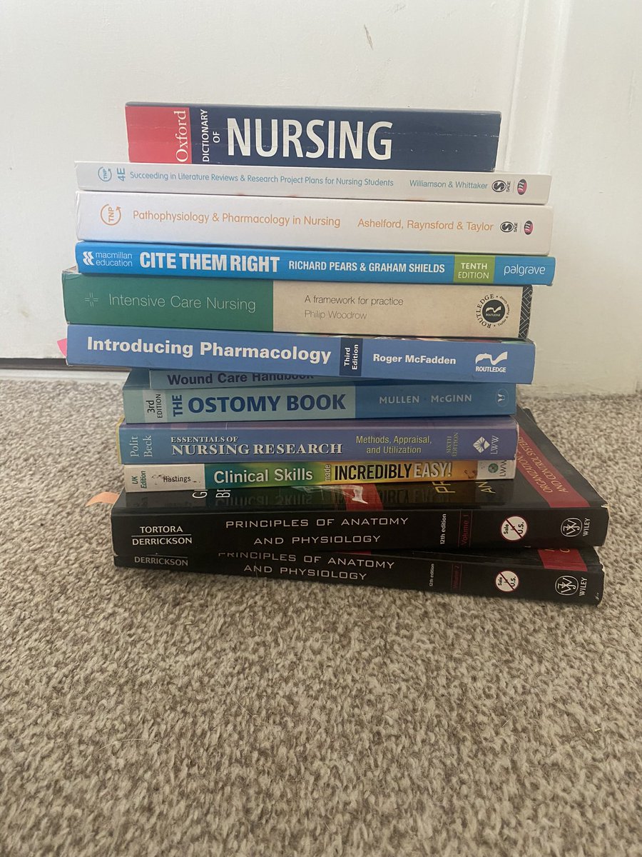Lyndsy Rosevear💙 (@lyndsyrosevear) on Twitter photo Do any student nurses want any of these books? Just need them out my way so can have them for free ☺️💙 <a href="/PUNC14/">PUNCPlymouth</a> Do any student nurses want any of these books? Just need them out my way so can have them for free ☺️💙 <a href="/PUNC14/">PUNCPlymouth</a>