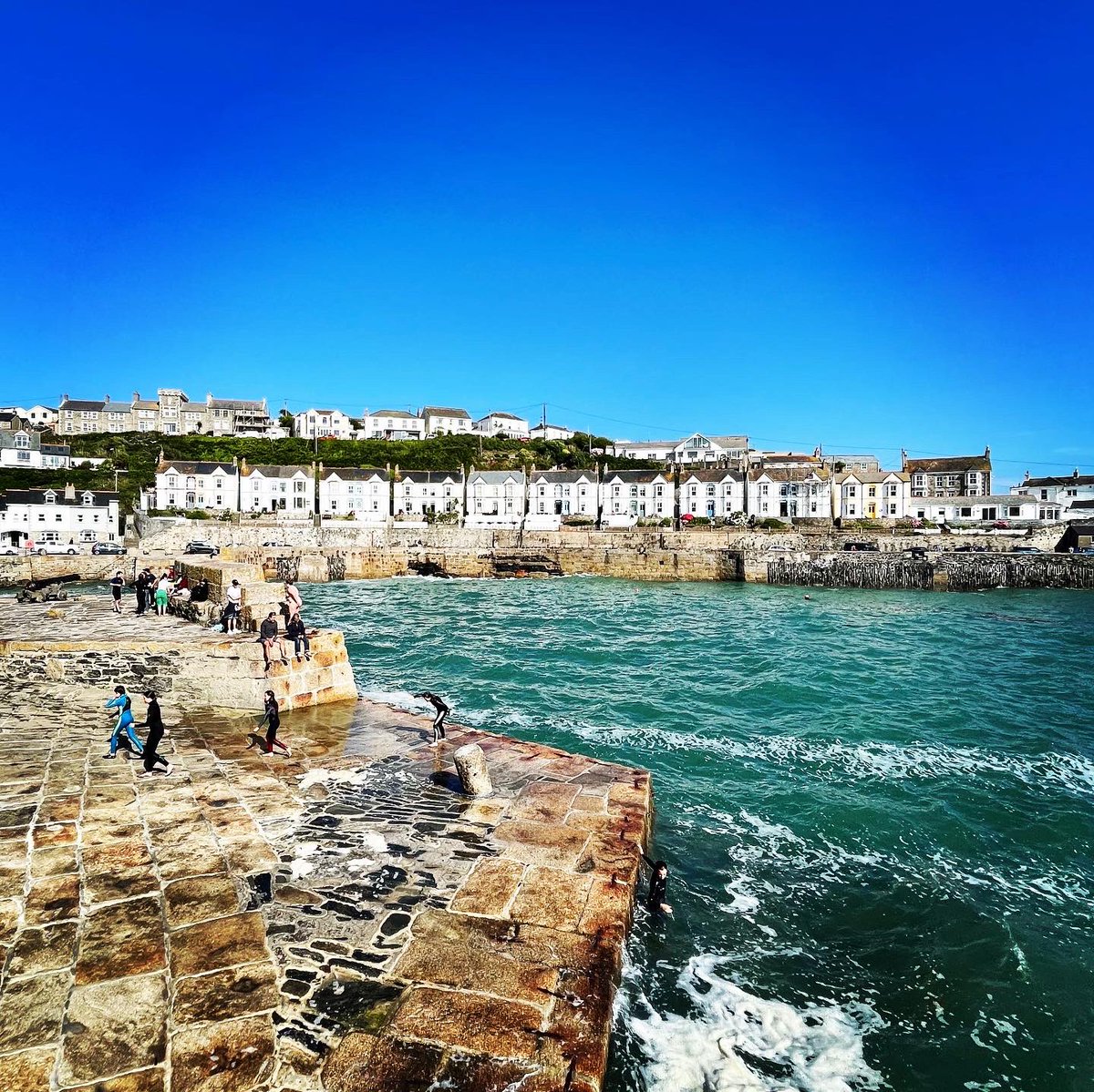 ChurchfieldJE's tweet photo. Yes this really is #Conwall today https://t.co/uihI30ohS8