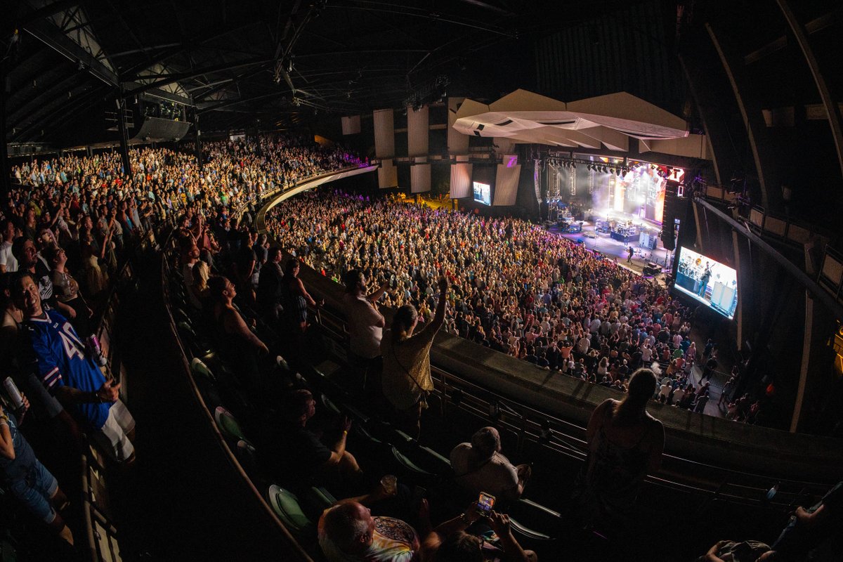 davematthewsbnd's tweet image. What a night! Thank you all for coming out and having a great time with #DMB2023 yesterday at @SPACsaratoga in Saratoga Springs, NY.

📸 Sanjay Suchak