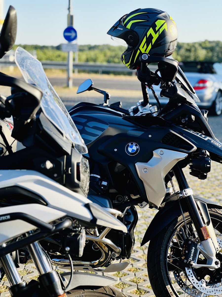 IngMartinPoor's tweet photo. Gabcikovo Slovakia

⁦@BMWMotorrad⁩ 

#bmw #bmwmotorrad #r1250gs https://t.co/sIH82VfrF3