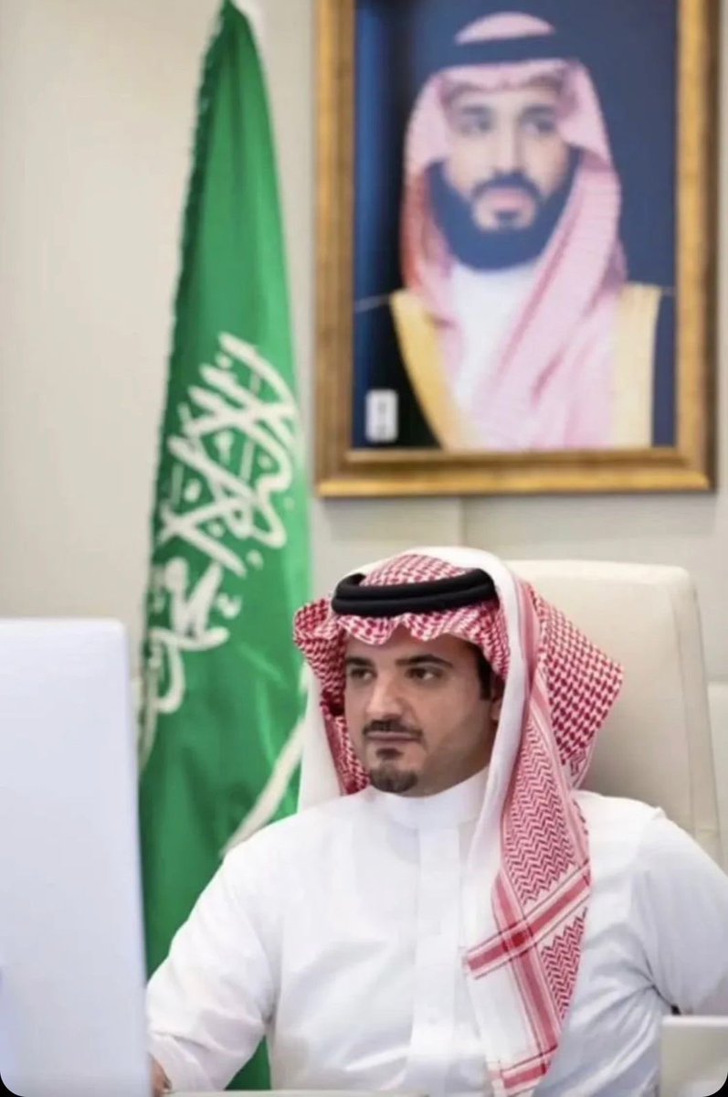 من هو حشمنا عندنا محشوم
يا شين حظ اللي يعادينا …

ماهو بطيب إلا بطرق خشوم
عدوّنا غصبٍ يصافينا …

 #وزير_الداخلية_السعودي